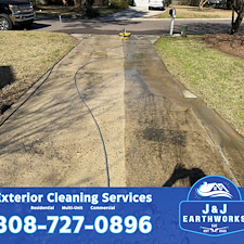House-Washing-Gutter-Cleaning-Driveway-Cleaning-in-Wakendaw-Lakes-Safe-Effective-Soft-Wash-by-JJ-Earthworks 0